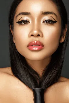 新用户查看官方注册说明的示意形象